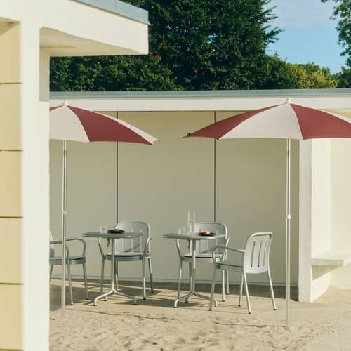 Terrazza - Octagon Parasol textile red / Ø 200 cm - Hay - Burgundy & Off white - Acrylic cloth, Aluminium, Polypropylene, Steel