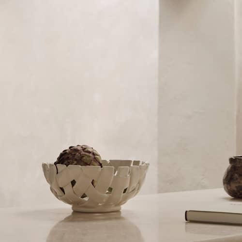 Cesto Plait ceramica bianco / Ciotola per la frutta - Intrecciata a mano / Ø 24 cm - Ferm Living - Bianco - Ceramica smaltata