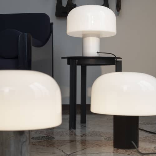 Lampada da tavolo Bellhop Glass T vetro bianco - Flos - Bianco - Alluminio, Vetro opalino triplex