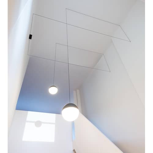 Sospensione String Light Sphere metallo nero LED / Cavo decorativo da 12 metri - Flos - Sospensione Sfera / Nero - alluminio verniciato, policarbonato, Tessuto