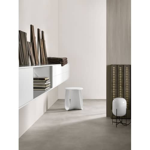 Tabouret Sag plastique blanc / Table H 44 cm - Assise polyuréthane / Nendo, 2016 - MDF Italia - Blanc - Polyuréthane