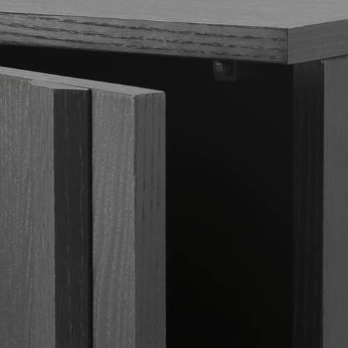 Credenza con piattaia Rib legno nero / L 70 x H 166,5 cm - Normann Copenhagen - Nero - Impiallacciatura di rovere, Rovere massello