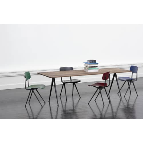 Chaise Result bois bleu / Réédition 1958 - Hay - Bleu foncé / Pieds noirs - Acier laqué, Contreplaqué de chêne teinté