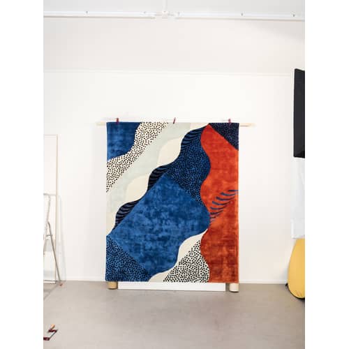 Tappeto Silkscreen Small tessuto blu multicolore / 200 x 140 cm - Trapuntato a mano - Moustache - 200 x 140 cm / Multicolore - Lana, Seta