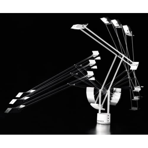 Lampe de table Tizio métal noir / Richard Sapper, 1972 - Artemide - Noir - Aluminium
