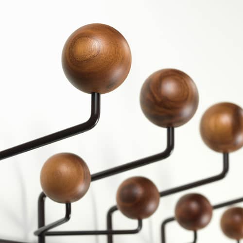 Portemanteau mural Hang it all noyer / Eames (1953) - Vitra - Noyer naturel - Acier, Noyer massif