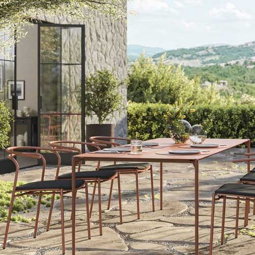 Table rectangulaire Novo métal orange / 240 x 90 cm - AYTM - Pain d’épices - Acier, Aluminium