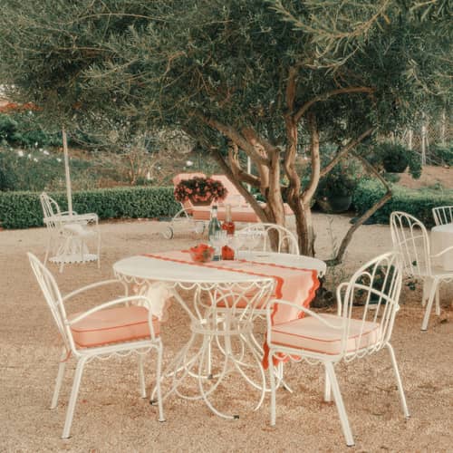 Table ronde Al Fresco métal blanc / Ø 120 cm - Trou pour parasol - BUSINESS & PLEASURE - Blanc Antique - Acier