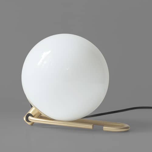 Lampe de table nh1217 métal verre or / Baladeuse - à poser ou suspendre - Artemide - Laiton / Sphère blanche - Laiton brossé, Verre soufflé