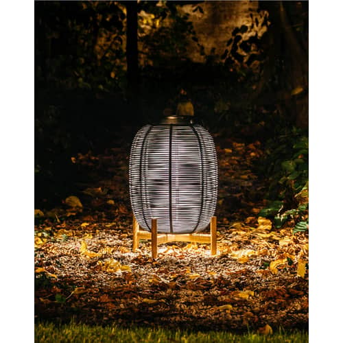 Lampada solare da esterno Tika Large materiale plastico fibre nero / Lanterna LED - H 69 cm - Vincent Sheppard - H 69 cm / nero & Teak - Acciaio termolaccato, Teck, Vimini polietilene