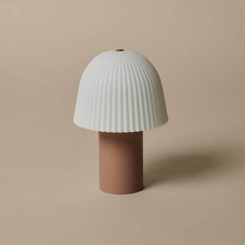 Schnurlosleuchte Frill plastikmaterial rosa - Ferm Living - Puderpink / Weiß - lackiertes Eisen, Polyäthylen