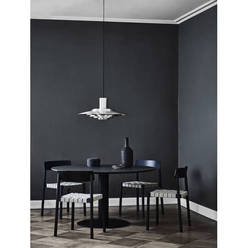 Chaise empilable Betty TK1   / Sangles en lin - &tradition - Noir / Lin noir - Bois massif, Contreplaqué, Lin