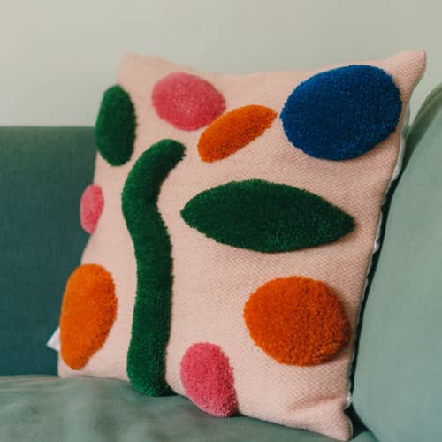 Coussin Love me & Love me not  / 45 x 45 cm - Laine tissée main - COLORTHERAPIS - Love me & Love me not - Coton, Laine de Nouvelle-Zélande