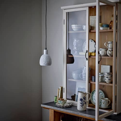 Wandablage Hazem holz weiß / B 81 x T 18 x H 122 cm - Bloomingville - Weiß mit Patina / Holzhintergrund - Einscheiben-Sicherheitsglas, Tanne
