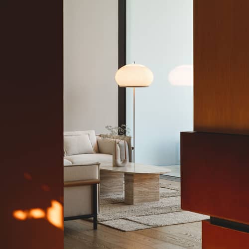 Lampada a stelo Knit LED tessuto beige / Ø 45 x H 178 cm - Tricot - Vibia - Piede Ecru / Beige - ABS, Acciaio, Lycra® 3D lavorato a maglia, PMMA