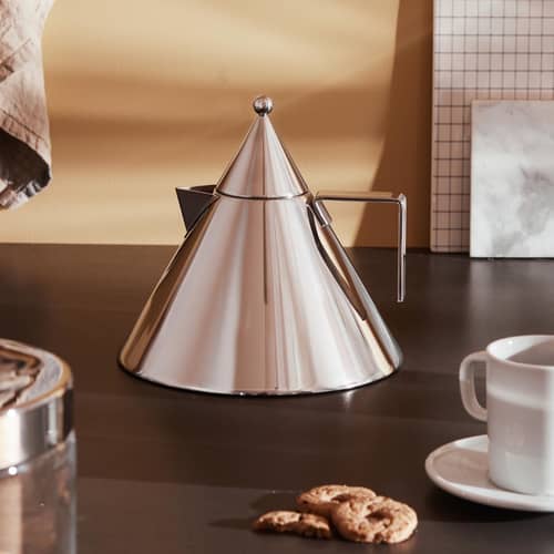 Bouilloire Il conico/ Aldo Rossi, 1986 - Compatible induction, 2 litres - Alessi - Acier poli - Acier inoxydable 18/10