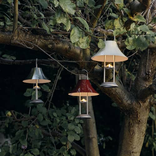 Mousqueton Wireless rechargeable outdoor lamp metal white / Outdoor - Hay - White shell - Steel, Zinc alloy