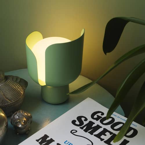 Blom Table lamp metal plastic material white H 24 cm - Fontana Arte - White - Lacquered aluminium, Polycarbonate