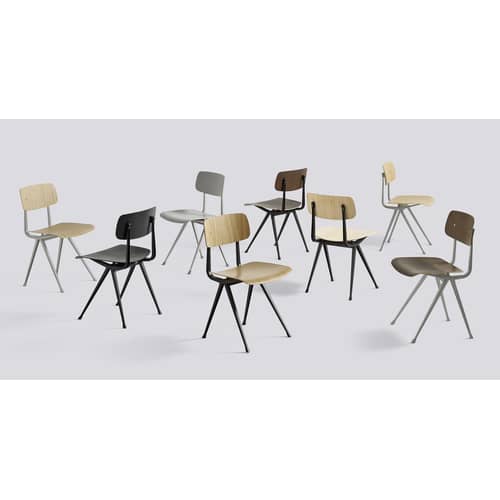 Chaise Result noir bois naturel / Réédition 1958 - Hay - Chêne clair / Pieds noirs - Acier laqué, Contreplaqué de chêne