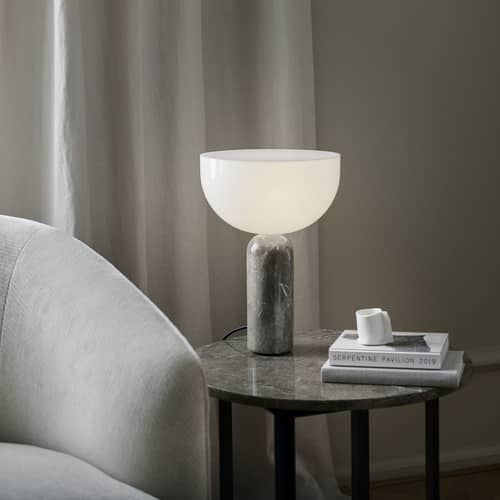 Lampe de table Kizu Small / Base marbre - H 35 cm - NEW WORKS - Marbre gris - Acrylique, Marbre