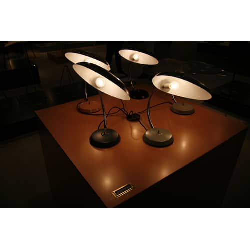 Cobra Table lamp metal black Reissue 1949 - Gubi - Black - Powder coated steel