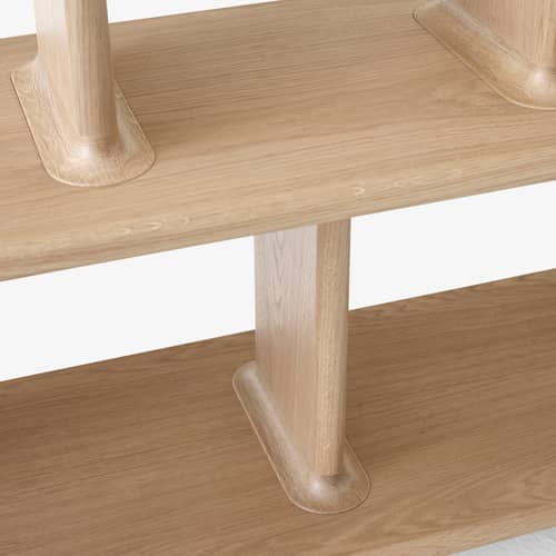 Regal Archivo JH44 by Jaime Hayon holz natur / B 140 x H 92 cm - &tradition - Eiche - eichenfurnierte Holzfaserplatte, massive Eiche