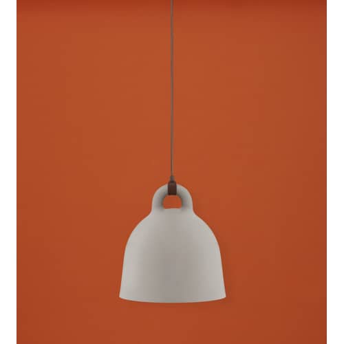 Suspension Bell métal beige / Small Ø 35 cm - Normann Copenhagen - Sable mat & Int. Blanc - Aluminium