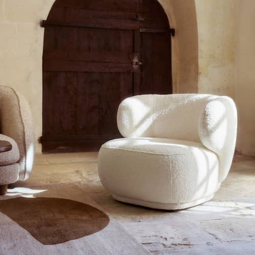 Poltrona imbottita Giulia tessuto bianco - NV GALLERY - Ecru (riccio) - Legno certificato FSC, Schiuma ad alta densità, Tessuto bouclé