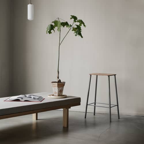 Barhocker Adam leder grau / H 65 cm - Indoor - Frama  - Anthrazitfarbenes / Schwarzes Leder - Holz, lackierter Stahl, Leder