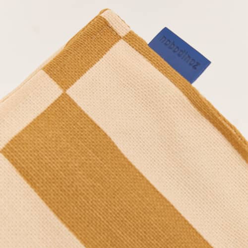 Pouf Vibes Long tessuto giallo - NOBODINOZ - Senape e sabbia / Piastrelle - Cotone biologico, Polistirolo espanso