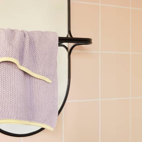 Specchio murale Carry metallo nero / Porta asciugamani integrata - H 102 cm - HÜBSCH - Nero - Metallo, Vetro