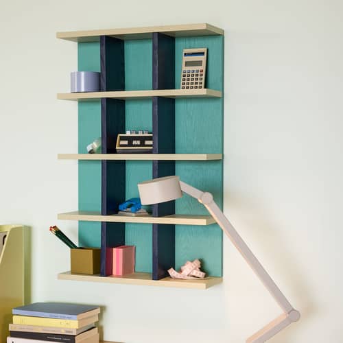 Etagère murale Galaxy bois bleu / L 45 x H 70 cm - HÜBSCH - Turquoise, bleu nuit et gris - MDF, Placage de frêne