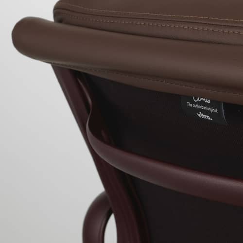Soft Pad EA 208 Swivel armchair leather brown / Eames (1969) - Vitra - Brown (Leather) / Dark burgundy Base, legs - die-cast aluminium, Leather, Polyurethane foam