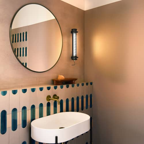 Applique bagno Elgar LED metallo blu / Per il bagno - En&ls 45 cm - SAMMODE STUDIO - Telaio Nero / Doghe Blu petrolio - Acciaio inossidabile, Alluminio anodizzato, policarbonato