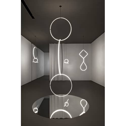 Suspension Arrangements 5 LED métal blanc noir / Ø 100 cm - Flos - Noir & Blanc - Aluminium peint, Polycarbonate