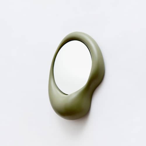 Miroir mural Ingres - Jean céramique vert / L 41 x H 49 cm - Moustache - Kaki - Céramique émaillée, Verre