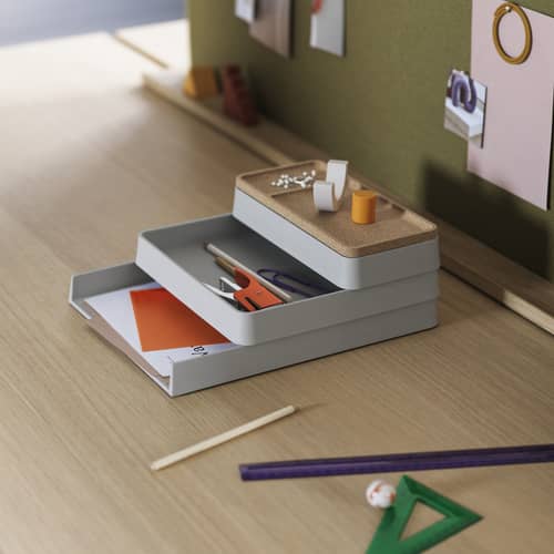 Organizzatore d\'ufficio Arrange n°1 materiale plastico grigio / 100% Plastica riciclata e Sughero - Set da 3 pezzi impilabile - Muuto - n° 1 / Grigio - Plastica 100% riciclata, Sughero