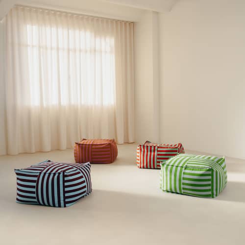Pouf Otto tissu rouge / Repose-pieds - 55 x 55 cm - NOBODINOZ - Rouge & vert / Rayé - Coton bio, Polystyrène expansé