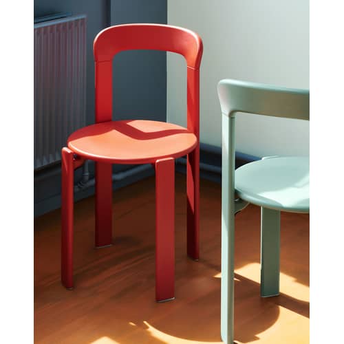 Sedia impilabile Rey legno rosso / By Bruno Rey x Dietiker, 1971 - Legno - Hay - Rosso scarlatto - Compensato di faggio, Faggio massello