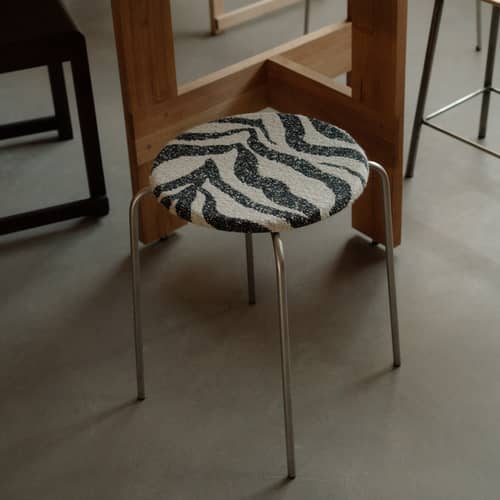 Tabouret Petit Rond INDOOR métal / Assise tissu zèbe - Frama  - Acier brossé / Tissu zèbre - Acier inoxydable brossé, Tissu