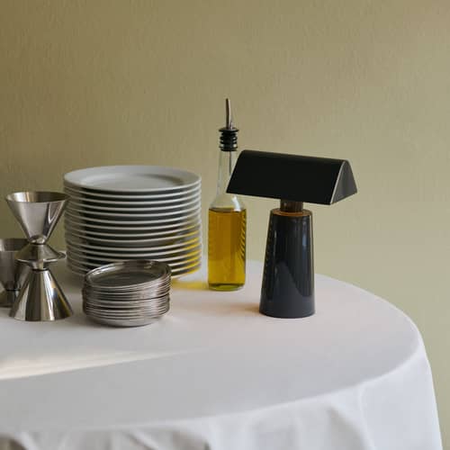 Lampe sans fil rechargeable Caret MF1 métal noir /  H 22 cm - &tradition - Anthracite - Acier laqué