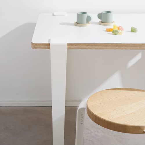Bureau enfant Vice Versa / 70 x 50 cm - Réversible ardoise / stratifié - TIPTOE - Ardoise & stratifié blanc / Blanc crème - Acier thermolaqué, Ardoise, Stratifié