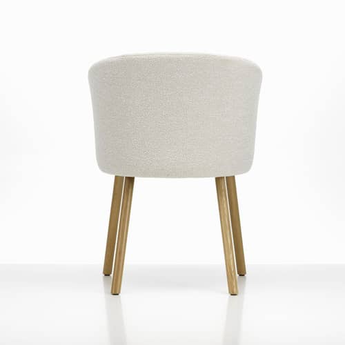Fauteuil rembourré Mikado / Pieds bois - Vitra - Perle (tissu bouclé Nubia 01) / Chêne naturel - Chêne massif, Mousse polyuréthane, Polypropylène recyclé, Tissu Nubia