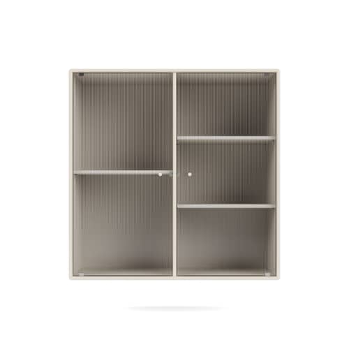 Wandablage Ripple II holz weiß / Vitrine - B 69.6 x T 30 x H 69,6 cm / Gewelltes Glas - MONTANA - Oat 158 - Geriffeltes Glas, lackierte Holzfaserplatte