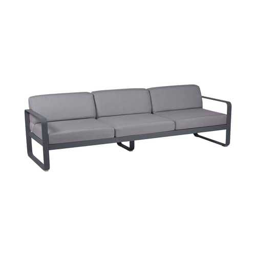 Gartensofa 3-Sitzer Bellevie metall textil grau 3-Sitzer / L 235 cm - Bezug grau - Fermob - Anthrazit / Bezug: flanellgrau - lackiertes Aluminium, Polyacryl-Gewebe, Schaumstoff