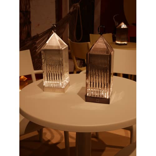 Lampe extérieur sans fil rechargeable Lantern LED plastique transparent / Fabio Novembre, 2017 - Kartell - Cristal - Matière plastique