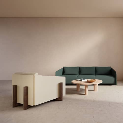 Gepolsterter Sessel Timber textil beige - KANN DESIGN - Creme - Buchenholz in Nussbaum-Optik, HR-Schaum, Kvadrat-Gewebe
