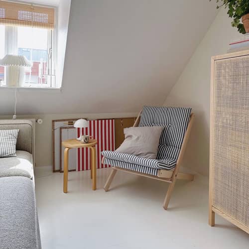 Gepolsterter Sessel Boogie holz blau - KARUP - Blau gestreift 611 / Buchenfurnier - Baumwolle, FSC-zertifiziertes massives Buchenholz, Polyesterfaser