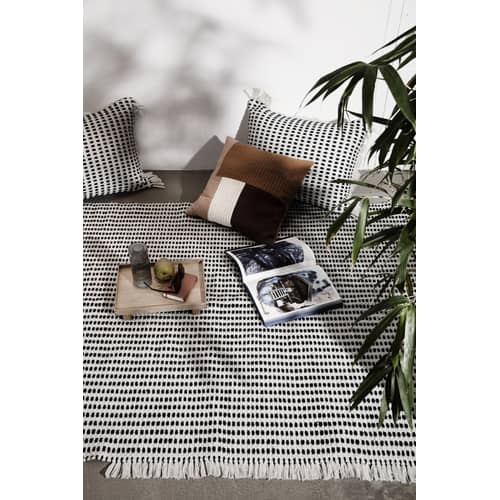 Way Rug Outdoor rug textile blue / 140 x 200 cm - Recycled plastic bottles - Ferm Living - Off-white / Blue - Recycled polyester