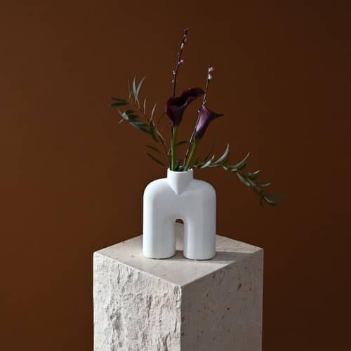 Cobra Tall Mini Vase ceramic white / L 18 x H 23 cm - 101 COPENHAGEN - White - Ceramic